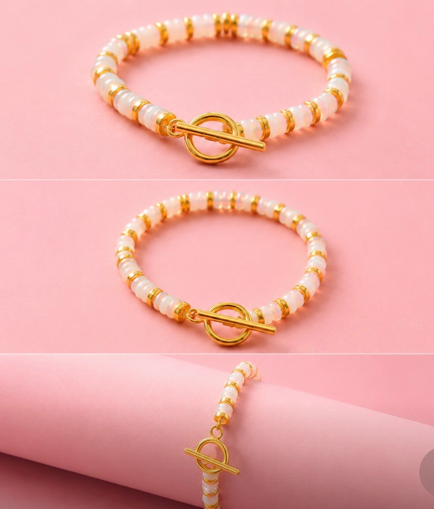Gold and pearl bracelet